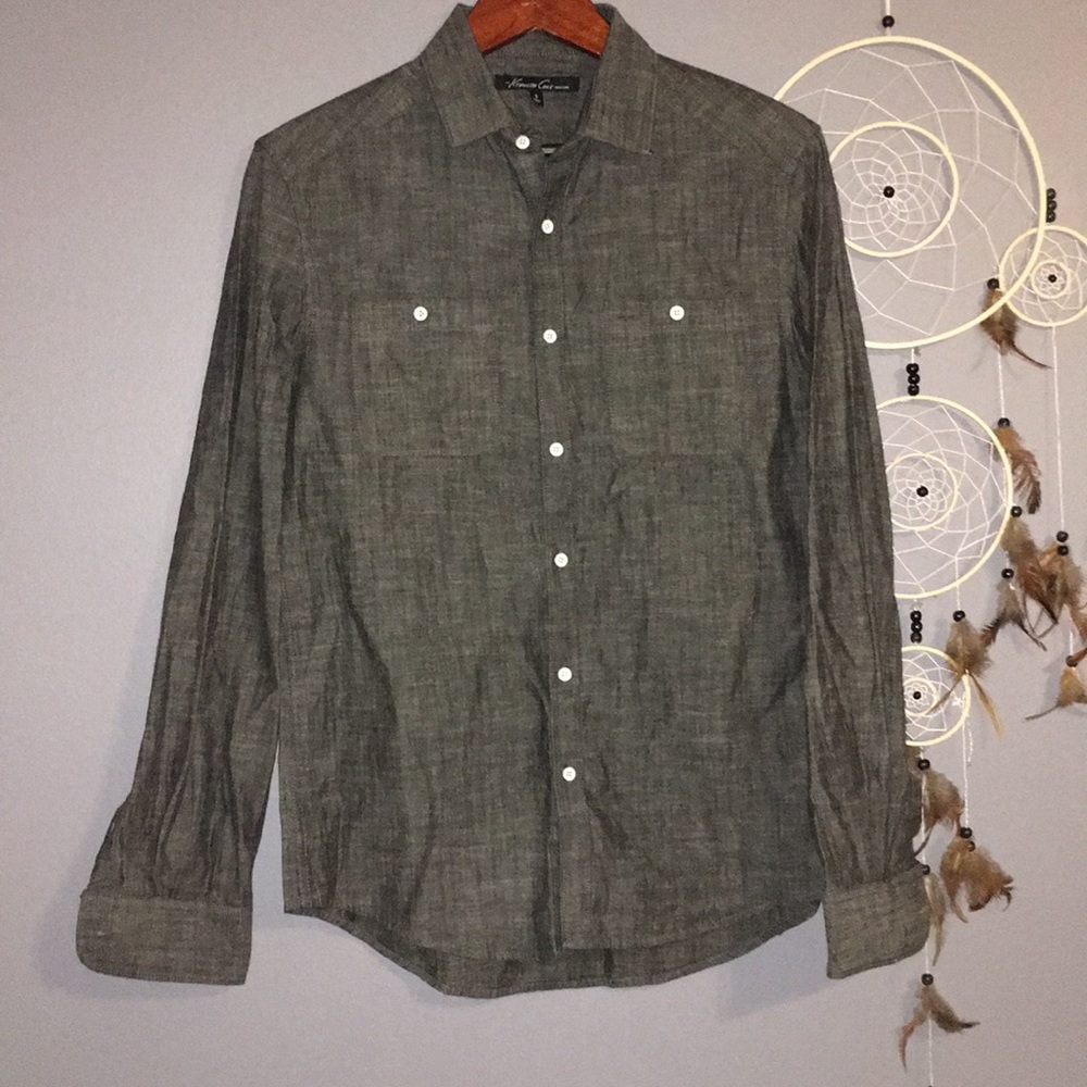 Like New - Men’s Kenneth Cole Button Down